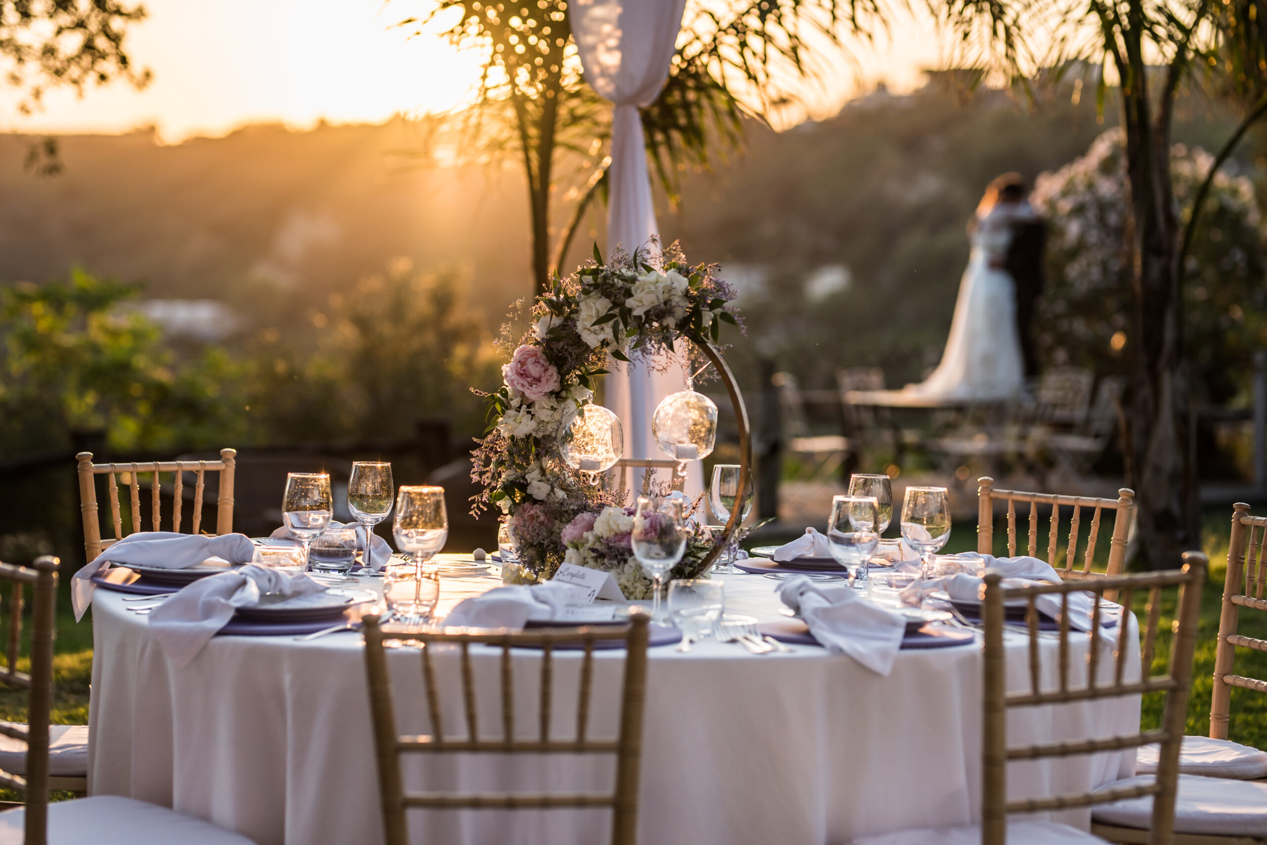 Summer,2021,,Sunset,Wedding,Preparation,With,The,Bride,And,Groom